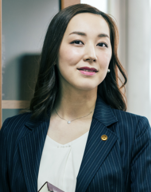 資格:弁護士/経験:社外取締役