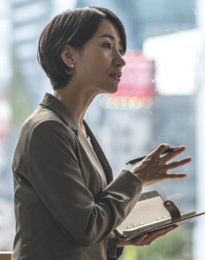 資格:弁護士/経験:社外取締役